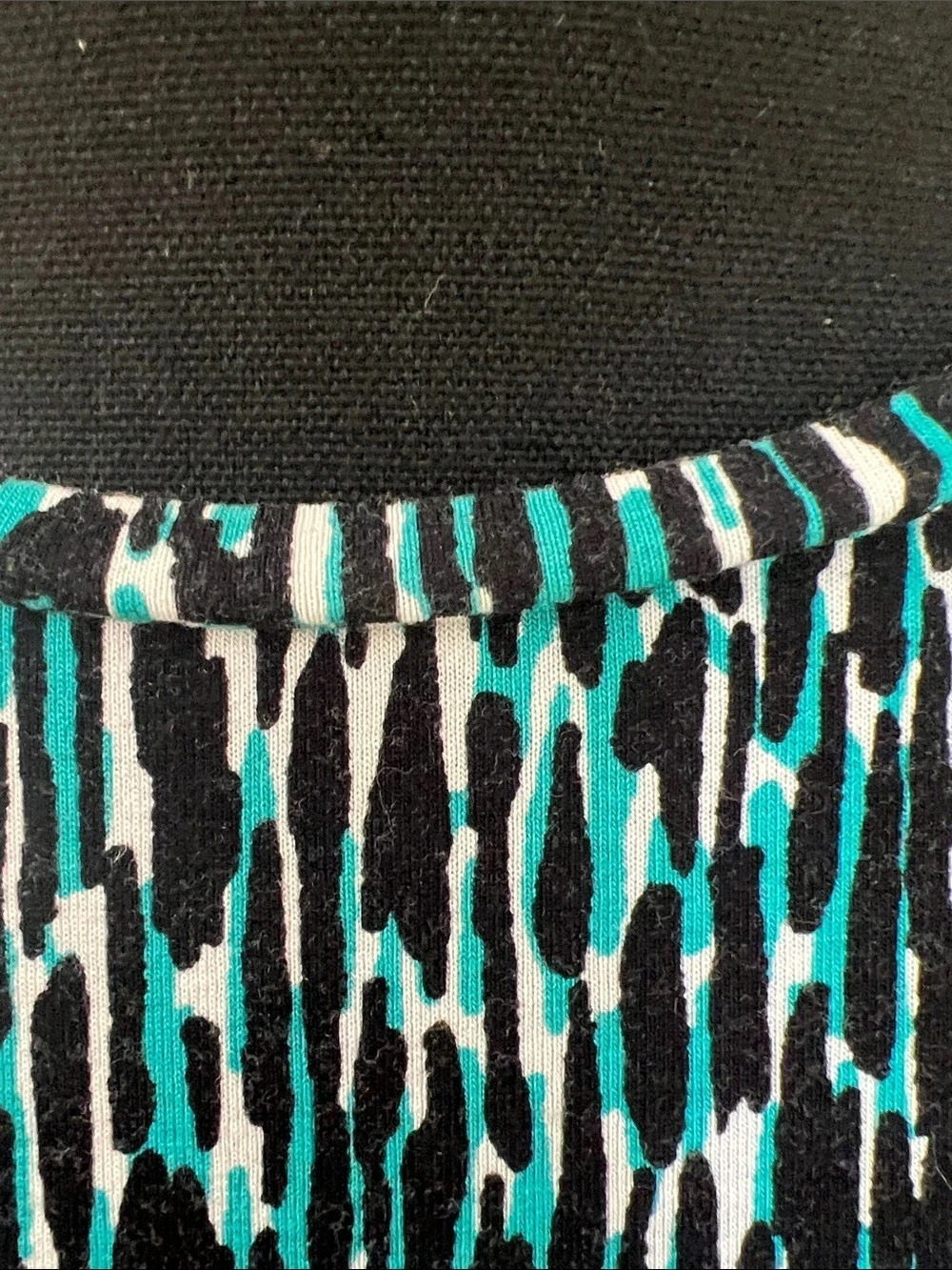 JM Collection Abstract Print Short Sleeve Top Size Large - Picture 2 of 10